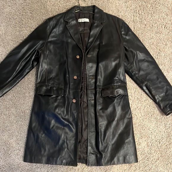 Men’s dark brown leather coat